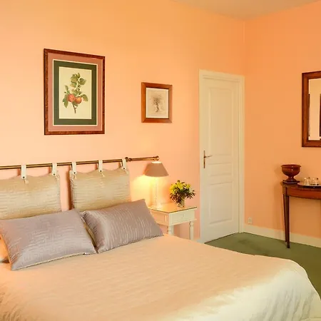 Chateau La Cour Couette-café 3*